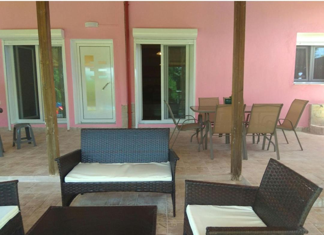 Maria Lemoni Swimming Pool Apartment Νέα Σκιώνη Εξωτερικό φωτογραφία